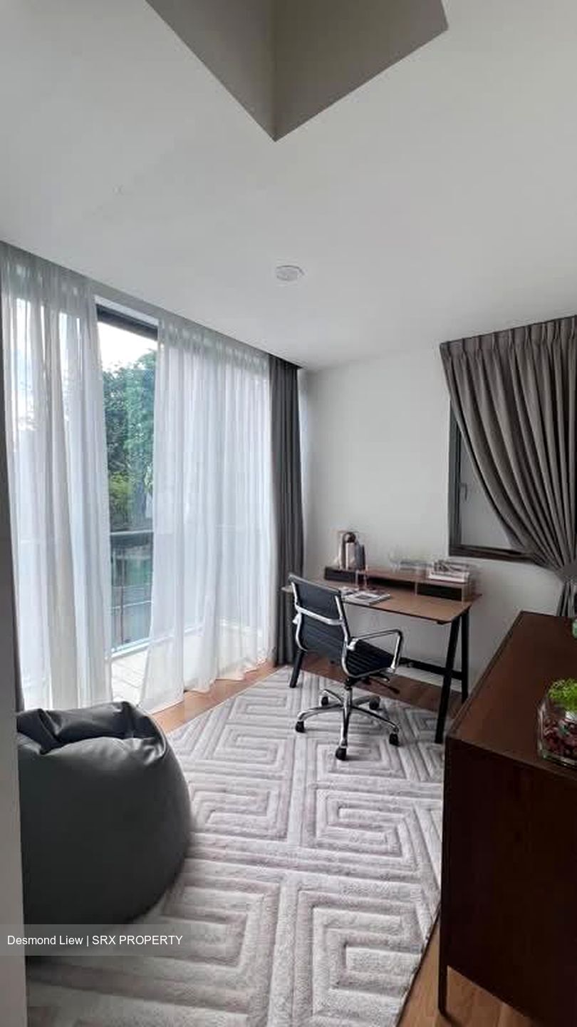 Miltonia Close (D27), Terrace #611178851